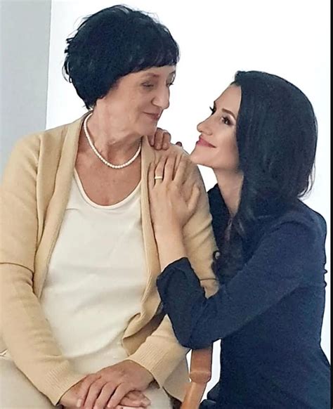 mama lui iuliana tudor
